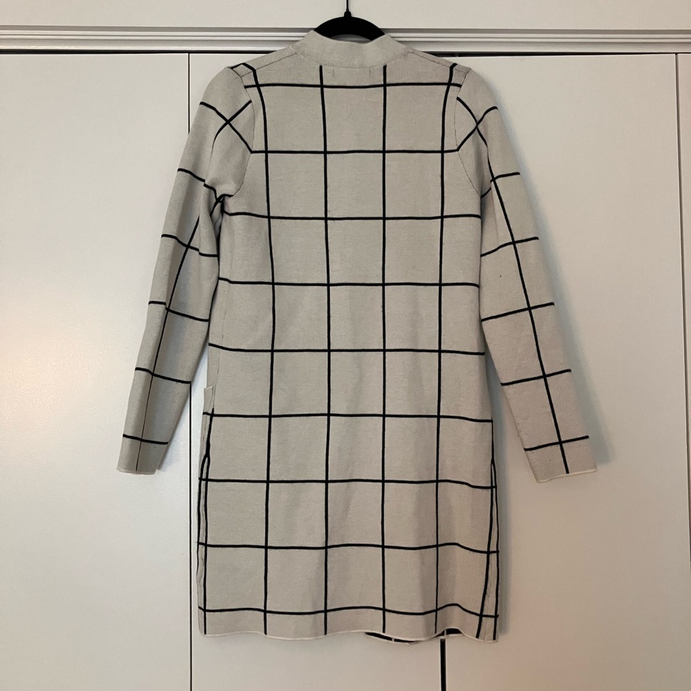 Tahari Black and Gray Knit Cardigan - Picture 3 of 3